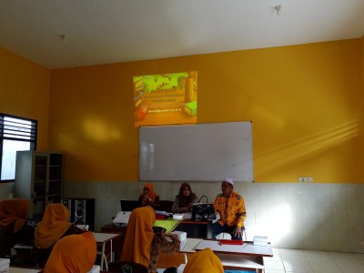 Workshop disampaikan Oleh Kepala SDN Bakalan Krajan 2